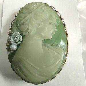 Antiqued Green & Ivory Cameo Brooch Right Face